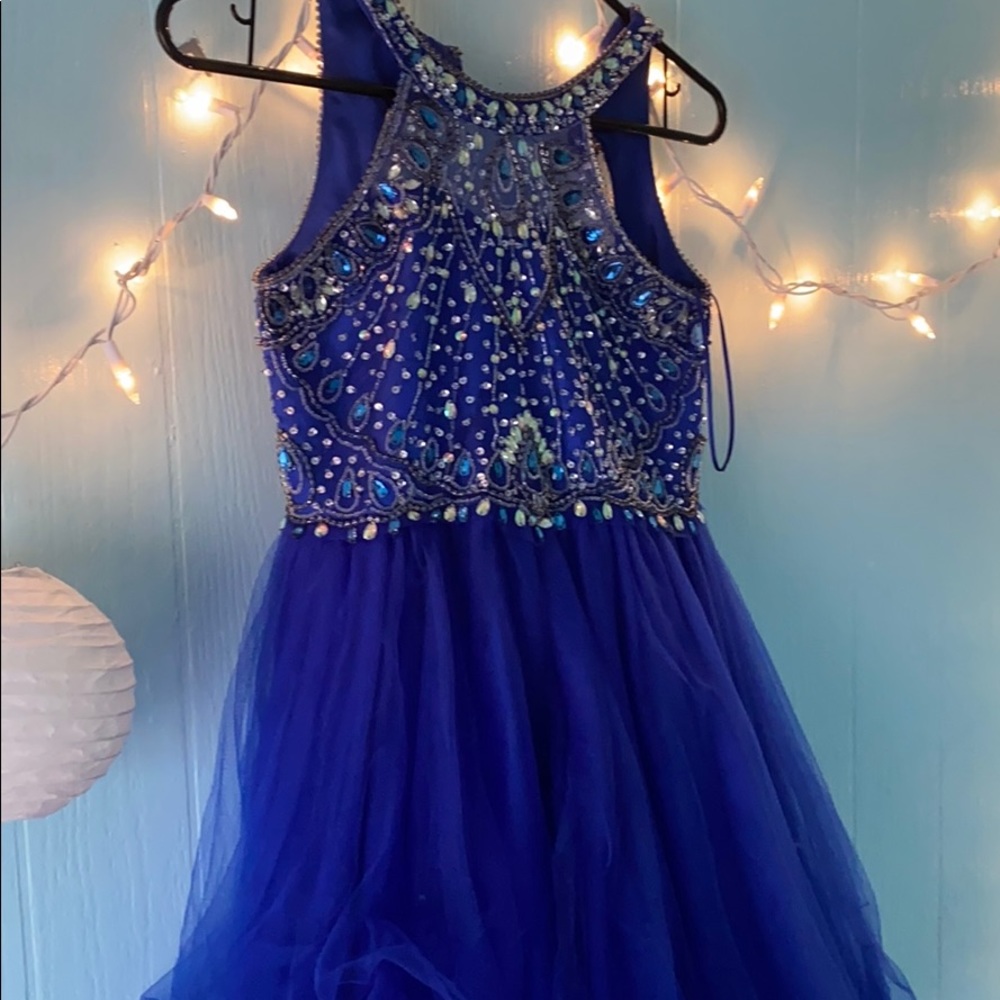 Dress - Picture 2 of 2